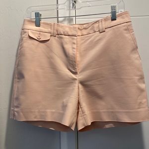 WHBM 5” short.  Smooth and stylish!